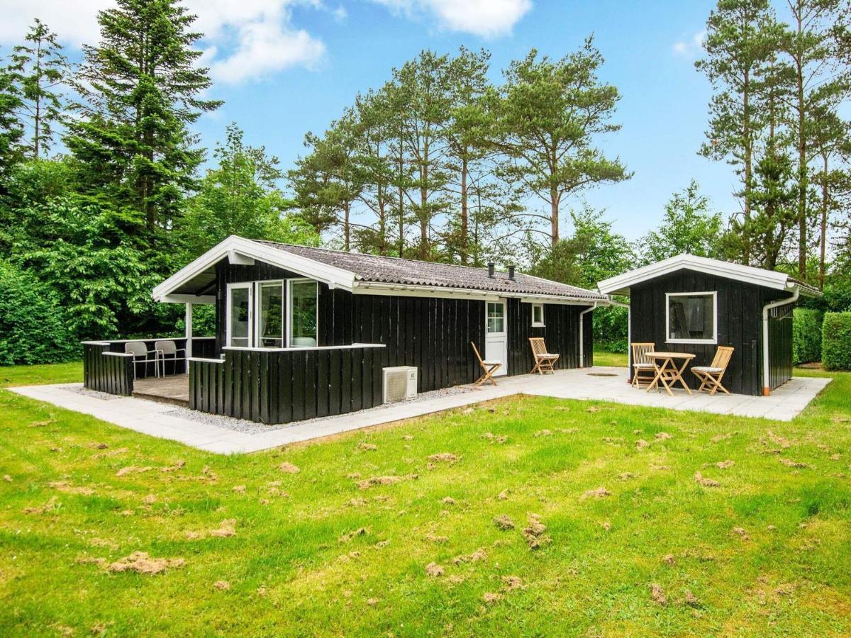 5 Person Holiday Home In Oksb L Dyreby 외부 사진